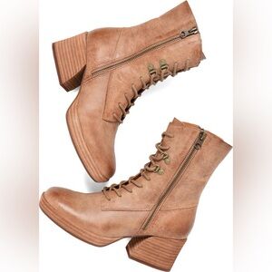 Kork-Ease NWOT Raleigh Lace-Up Boot Sz 10